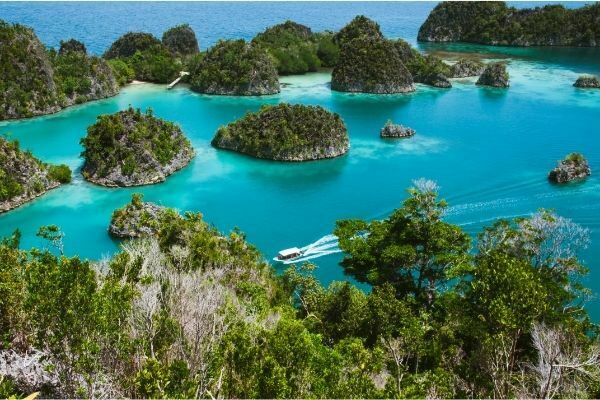 destinasi wisata raja ampat